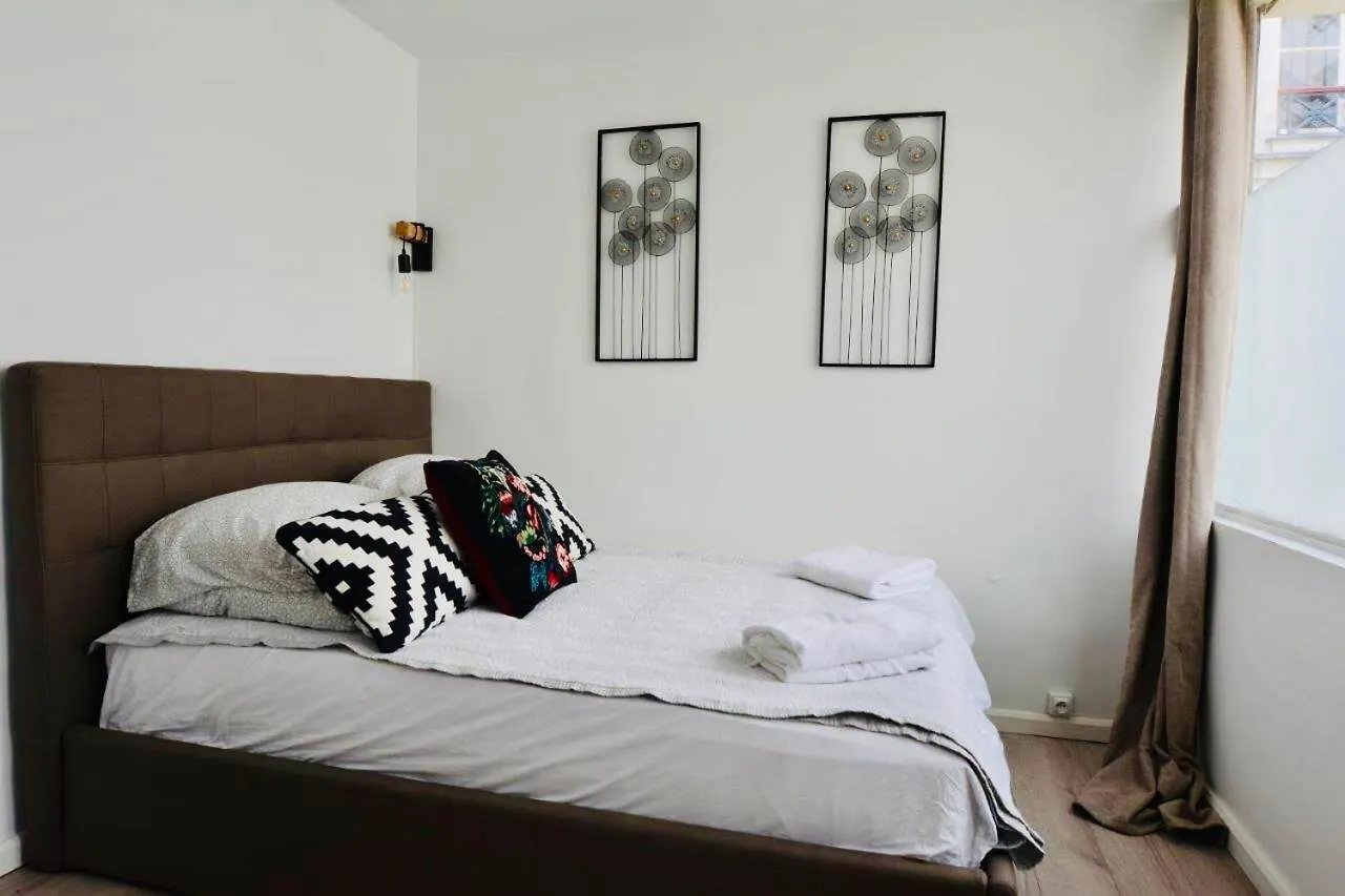 Le Marais-saint Martin Working & Living Apartment